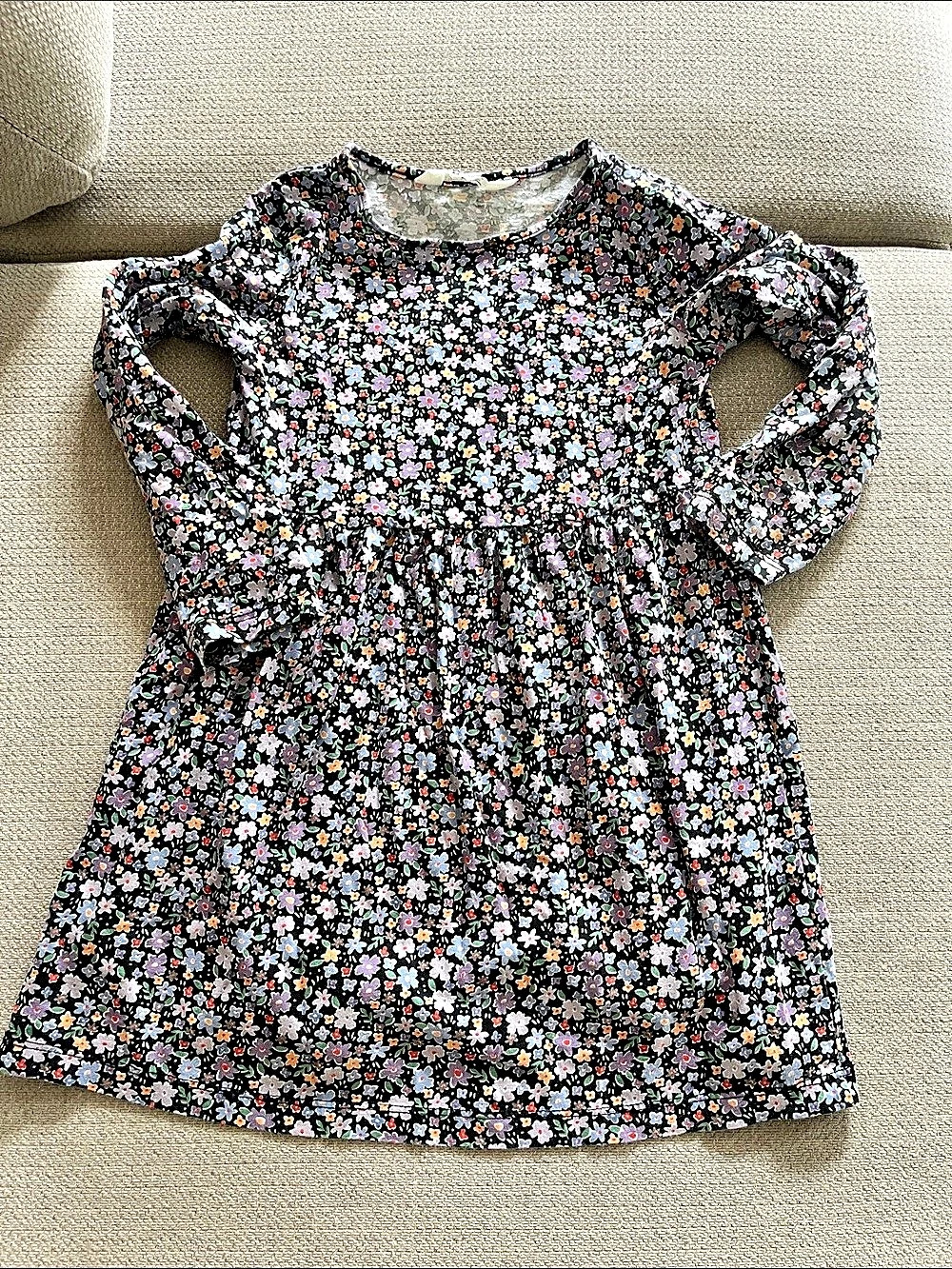 💙5 for $10💙 H&M Girls Floral Dress size 5t